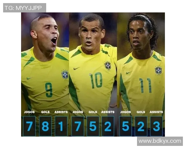 世界杯足球赛场上那些拖着跑的球星：他们是如何凭借坚韧与技巧突破重围的