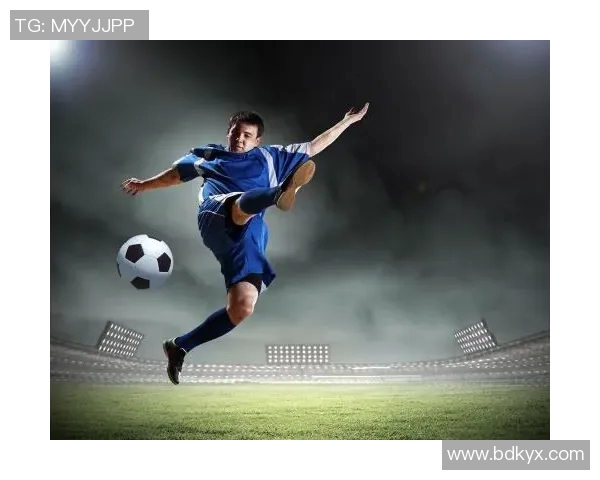 小甜甜与足球传奇：探索他在绿茵场上的巅峰时刻与不朽影响