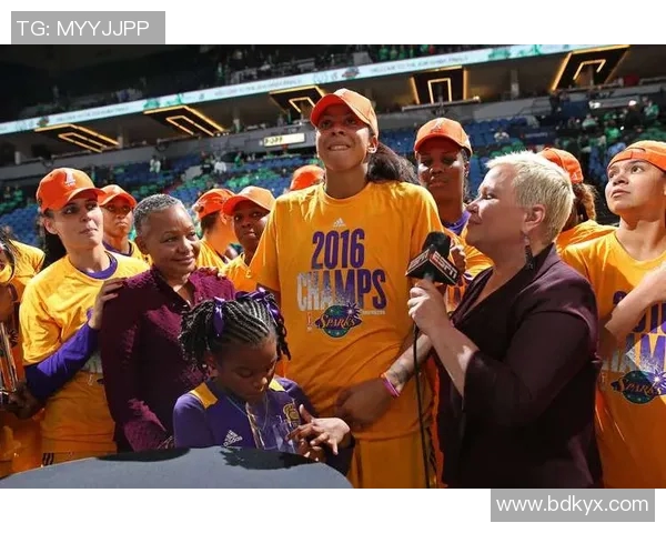 足球球星头套造型大集锦：看明星球员如何突破场上形象极限